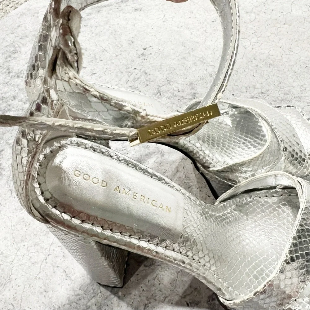 Good American Ankle Strap Open Toe Platform Sandals Silver Size 8